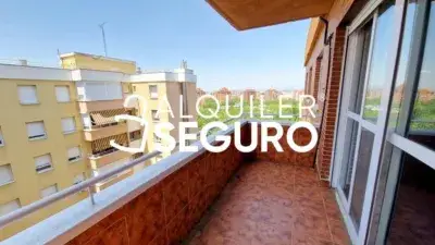 Piso en Alquiler Loranca 4 Dormitorios 103m2