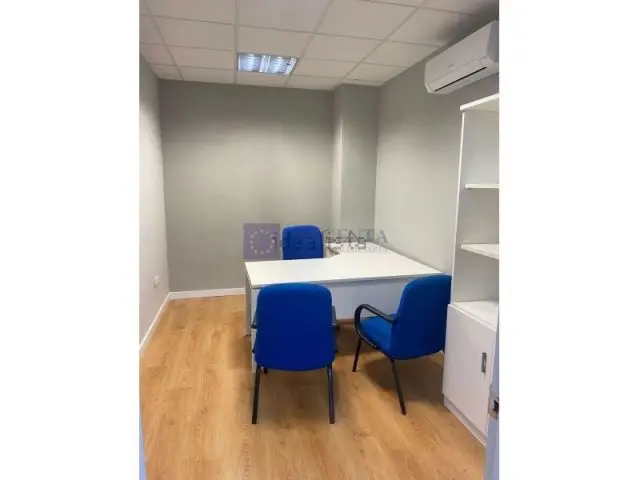 Despacho Profesional en Cáceres Centro Amueblado