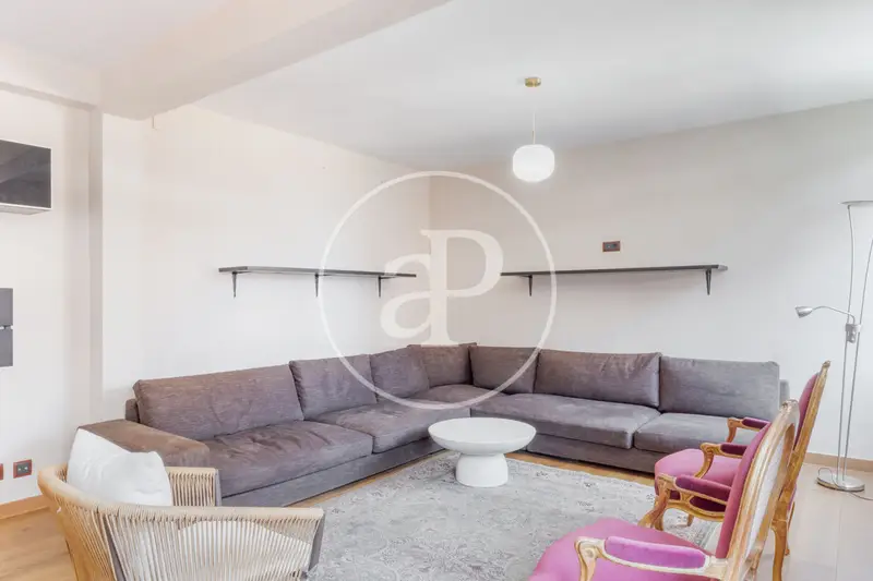 Piso de Lujo en Alquiler Ciutat Vella 5 Dormitorios 200m2