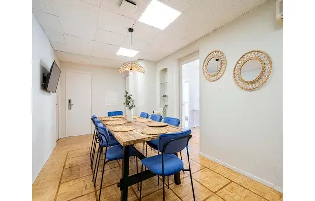 Habitaci	ón 230m	² Madrid Paseo Castellana Alquiler 11-18 D	ías