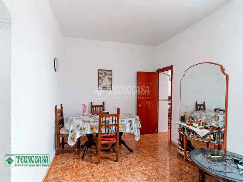 Casa en Roquetas de Mar 330m2 4 dormitorios Planta Baja