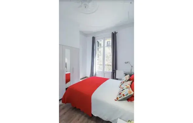 Apartamento 6 Dormitorios Eixample Barcelona Alquiler 3-24 Meses