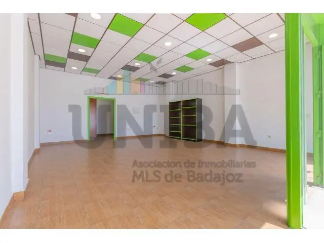 Local Comercial en Montijo en Venta