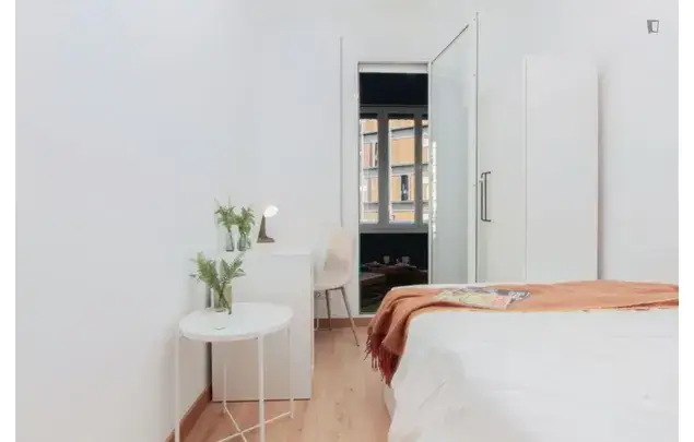 Alquiler Apartamento 7 Dormitorios Barcelona Estudiantes Trabajadores