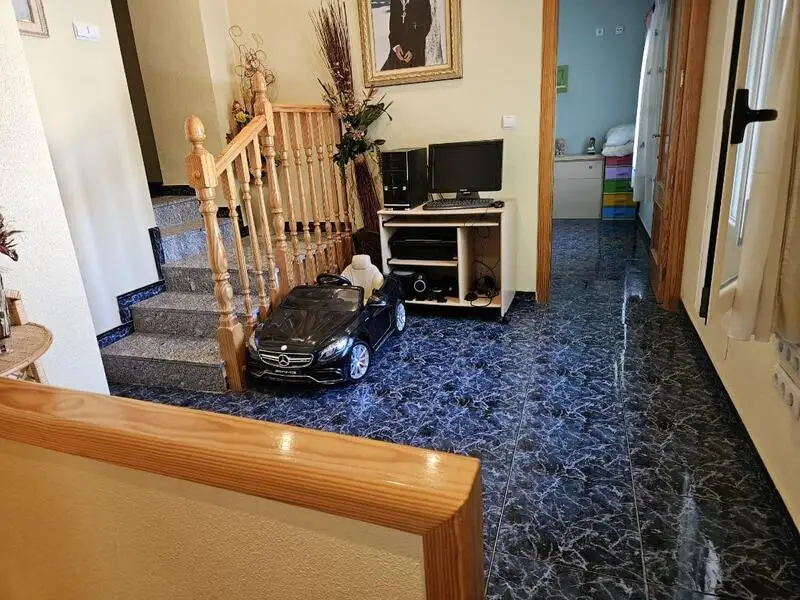 5 Dormitorios Adosado en Venta Monóvar