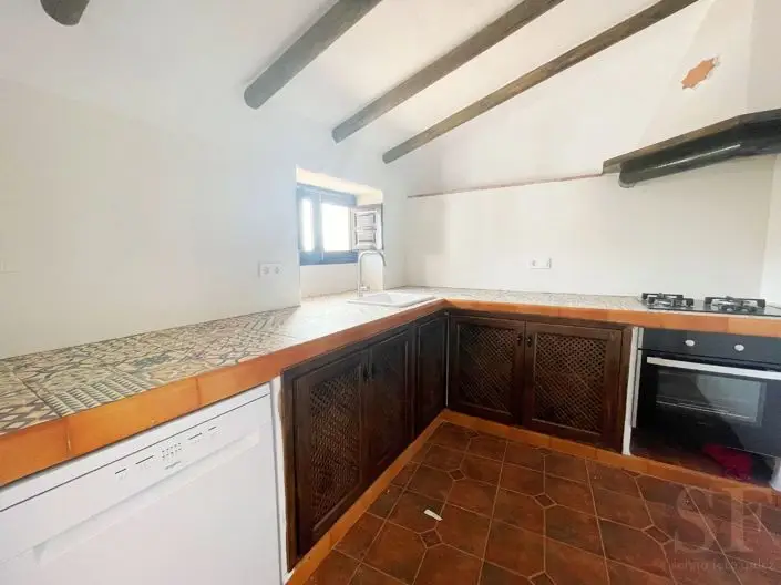 Villa de Lujo con 5 Dormitorios y Piscina en Venta