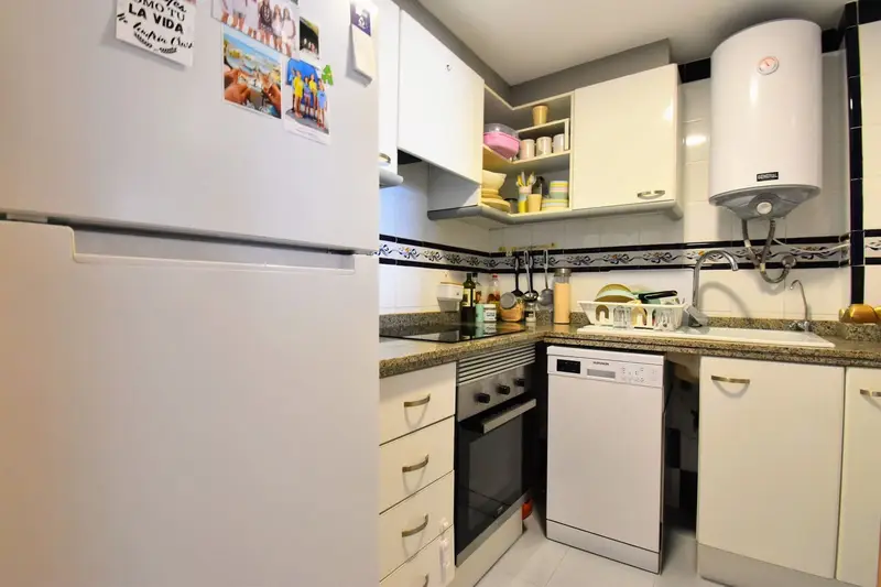Apartamento en Cullera con Vistas al Mar y Piscina