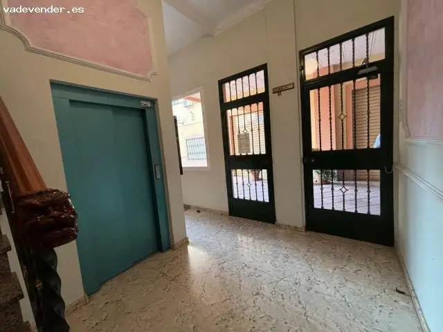 Apartamento en Maracena Cerca del Metro 3 Dormitorios 2 Baños