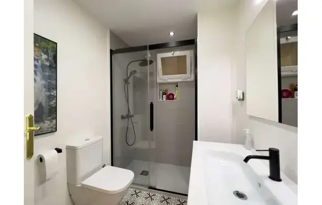 Rent a room of 120 m² in Barcelona