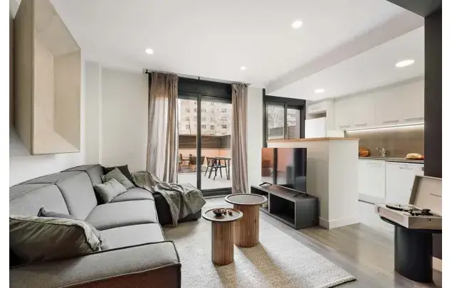 Apartamento 3 Dormitorios 84m2 Barcelona Terraza Piscina