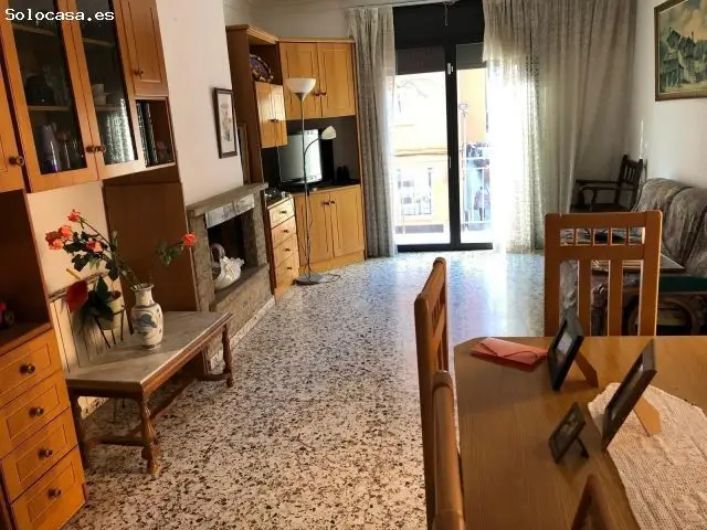 Casa Esquinera con Local 200m²  Oportunidad Inversor