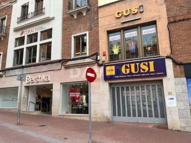 Local Unico En Terrassa Por Dimensiones Y Ubicacion
