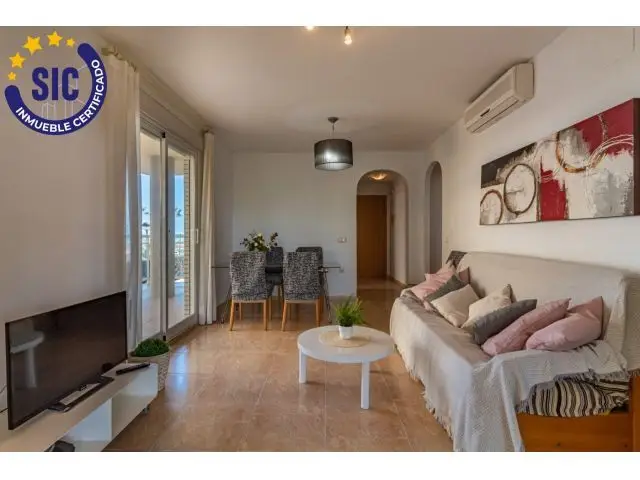 Apartamento con Terraza en Primera Linea de Playa
