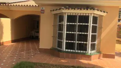 Chalet en La Barrosa a 500m de la Playa