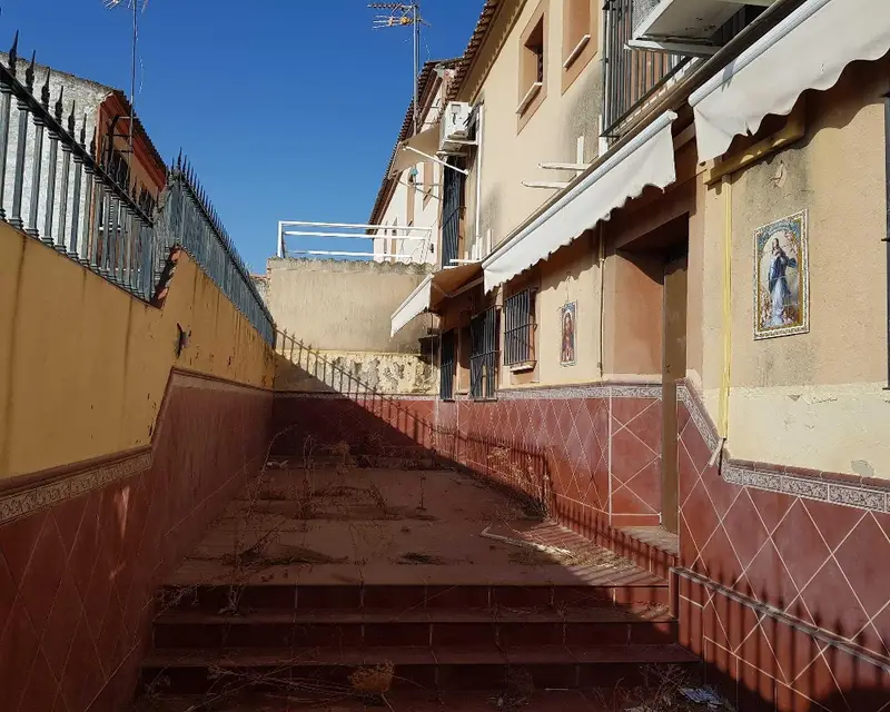Adosado 4 habitaciones 2 baños Burguillos Sevilla
