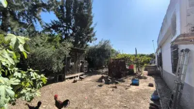 Casa rústica en venta en Utrera