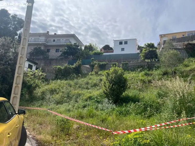 Terreno en Venta Canyelles Casa Unifamiliar Pareada Vistas Monta
ja
