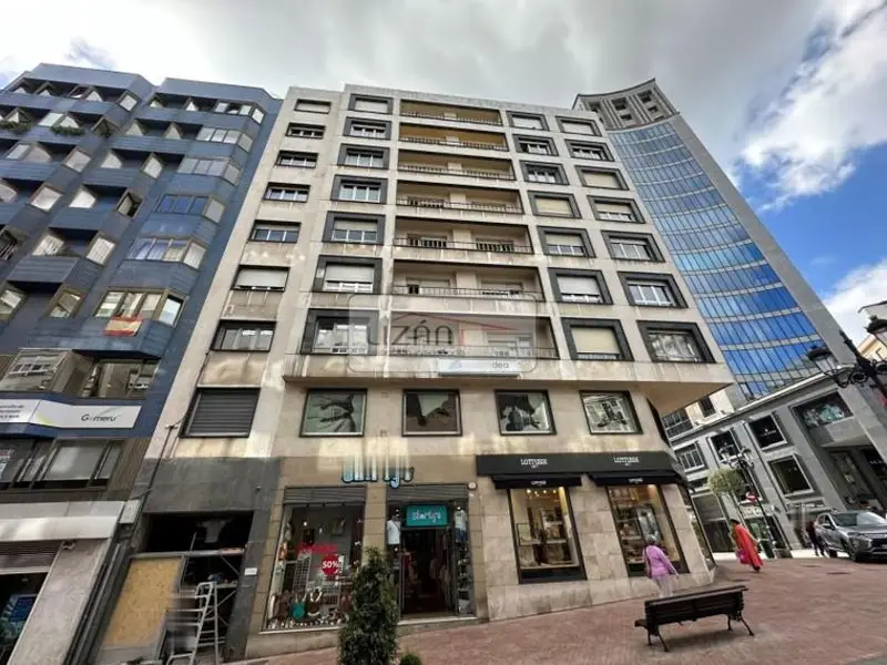 Piso en venta Oviedo centro 278m2 6 dormitorios vistas San Francisco