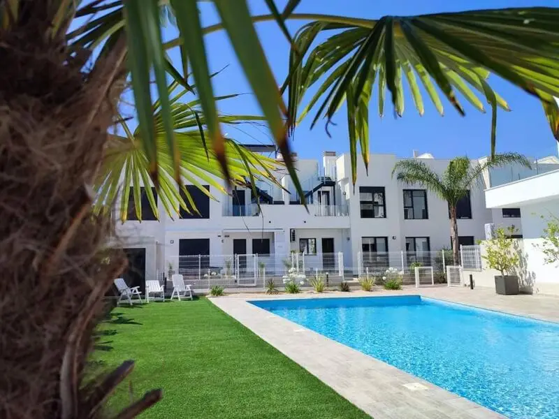 Apartamento en Planta Baja en Santiago de la Ribera
