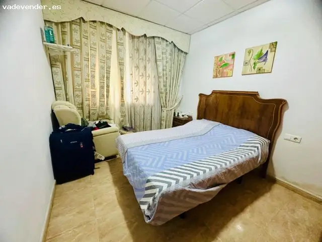 Casa con Tres Viviendas en Santa Barbara Ideal para Inversio