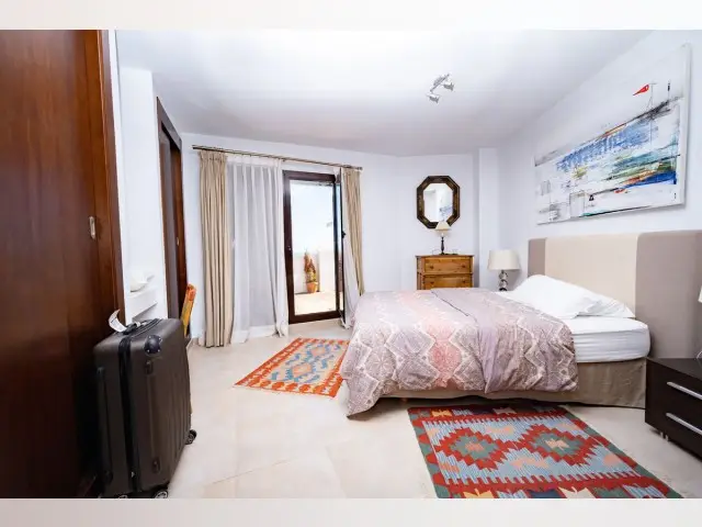 Apartamento 3 Dormitorios Los Monteros Marbella