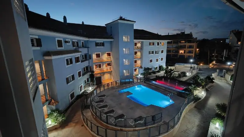 Alquiler Atico Sotogrande Piscina Jacuzzi 4 Dormitorios 3 Baños
