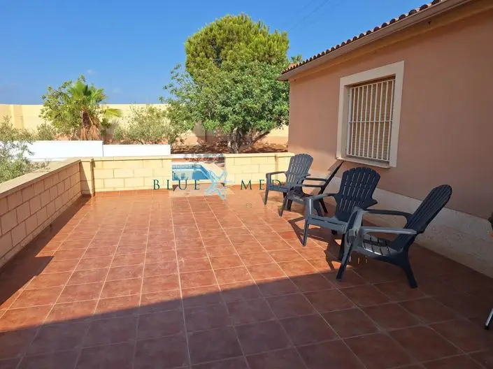 Villa 43 Dormitorios en Venta