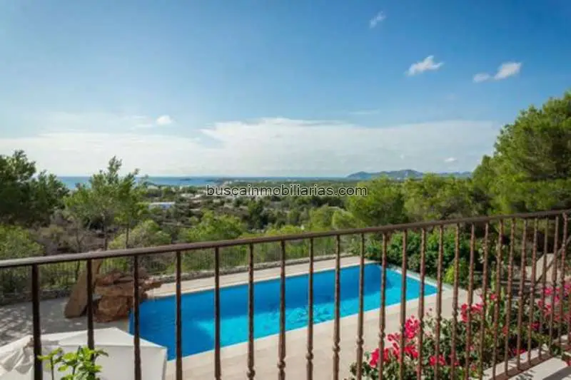 Villa de Lujo en Venta en Ibiza 5 Dormitorios Piscina y Licencia Turistica