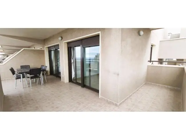 Apartamento en Arenales del Sol con Vistas al Mar
