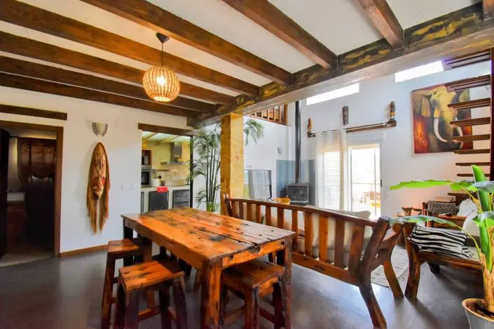 Villa 3 Dormitorios Llombai Licencia Turistica