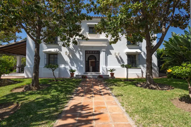 Chalet en Venta en Cortijo Blanco Marbella