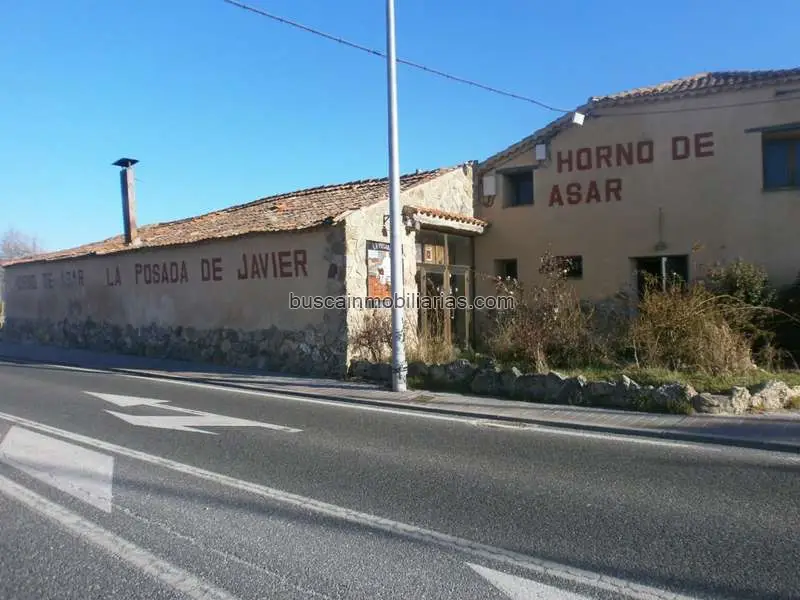 Restaurante en Venta Torrecaballeros Totalmente Equipado con Vivienda
