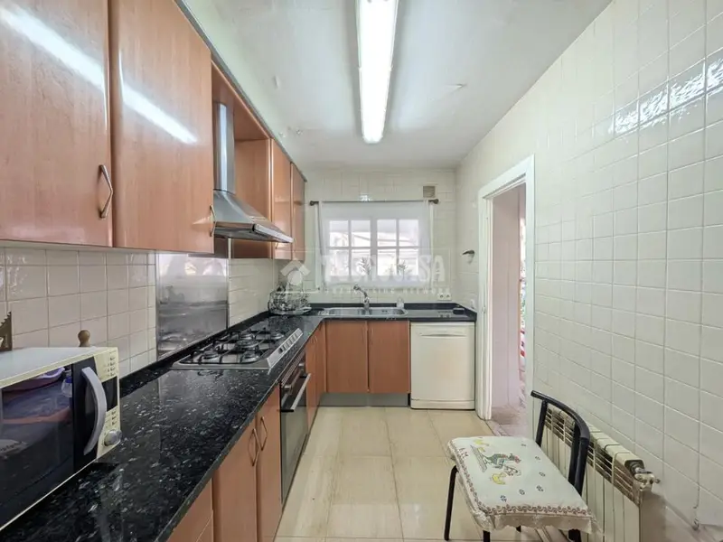 Piso en venta Cerdanyola 150m2 3 dormitorios terraza 45m2