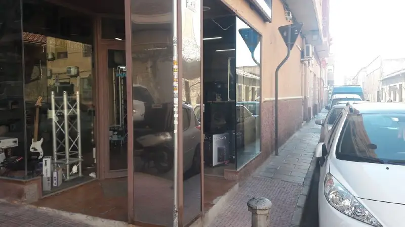 Venta Local Comercial 2 Habitaciones Centro Elda