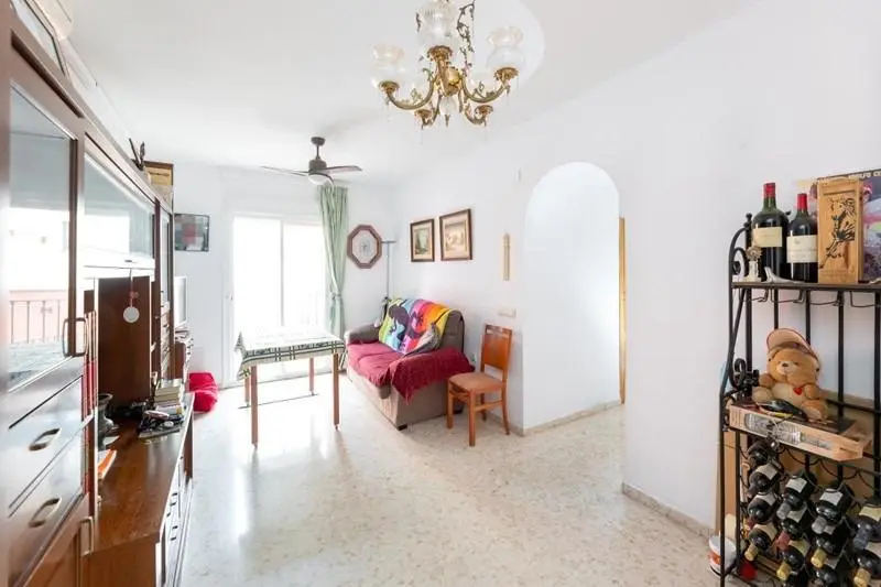 Venta Piso Luminoso Albolote 2 Dormitorios Garaje Ascensor