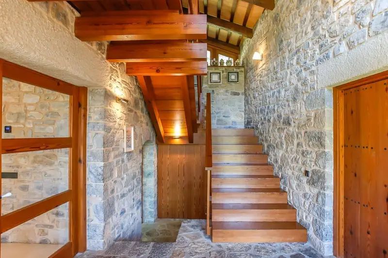 Finca/Casa Rural en venta en Montagut i Oix, Girona