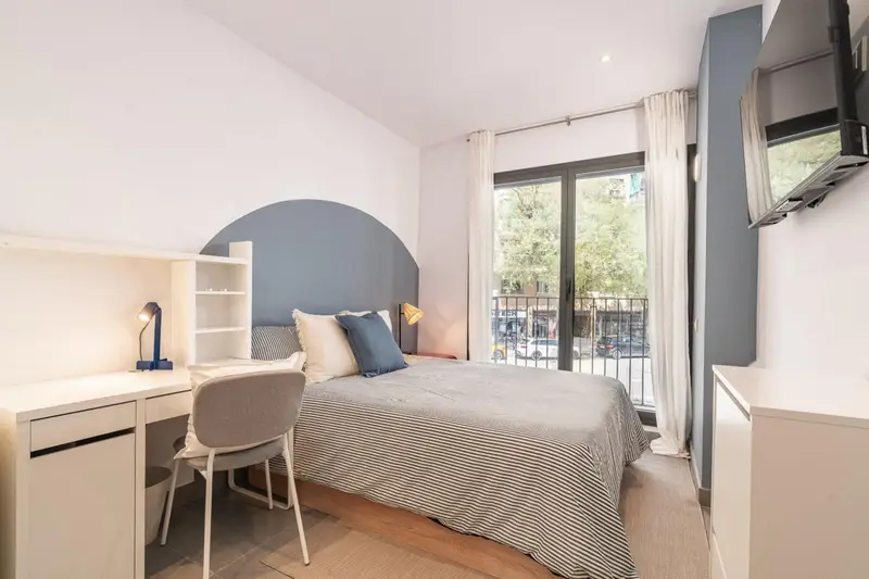 Habitacion Doble con Baño Privado en Sants Montjuic