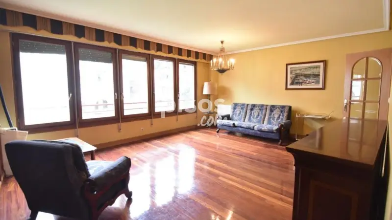 Piso 3 dormitorios 2 baños Centro ciudad