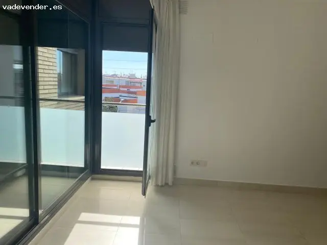 Piso Luminoso Cubelles Cerca de la Playa y Estación