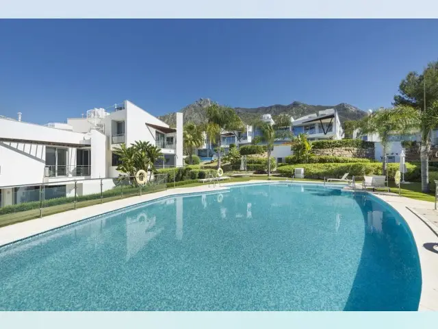 Adosado de 2 Dormitorios en venta Sierra-Blanca, España