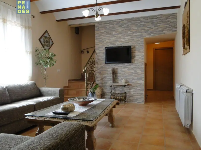 Casa Rural con Piscina y Huerto en Ontinyent