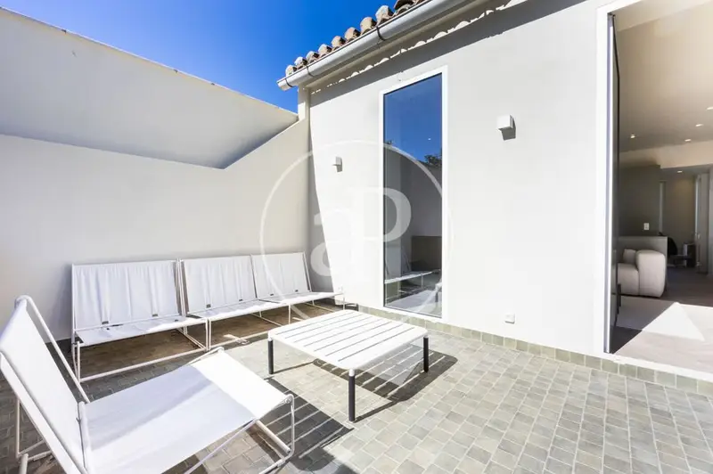 Ático en Botánico Valencia con Terraza de 20m²