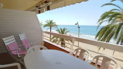 Apartamento en Platja de Calafell con Vistas al Mar