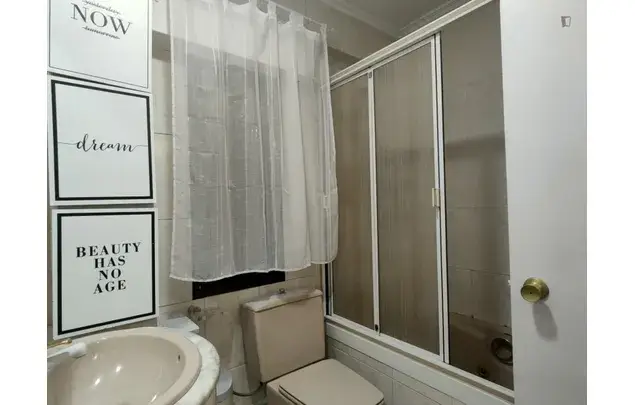 Alquiler Apartamento 4 Dormitorios Alcalá de Henares Estudiantes Trabajadores