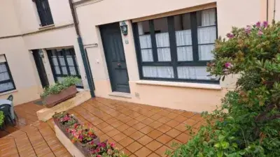 Piso en Venta en Castropol cerca de la Playa