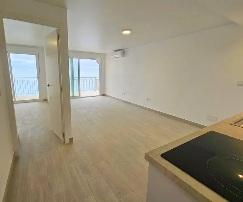Apartamento 3 Dormitorios Torrevieja Primera Linea Vistas al Mar