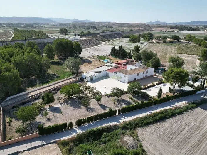 Casa de Campo de 7 Dormitorios en Venta
