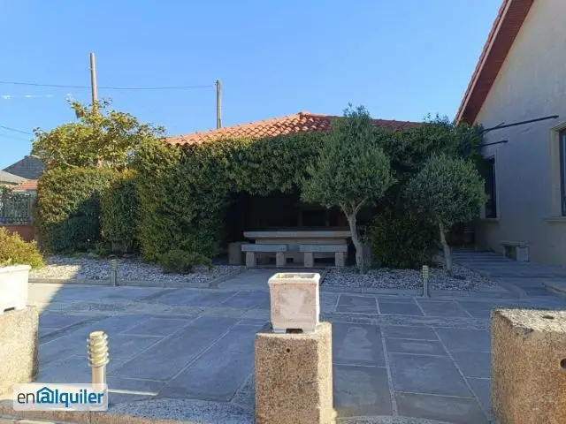 Casa en alquiler Xunqueira de Ambia 2 dormitorios 2 baños