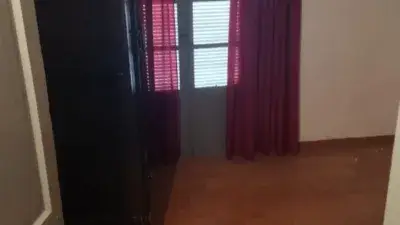 Piso en Venta Calle de Trujillo Para Reformar