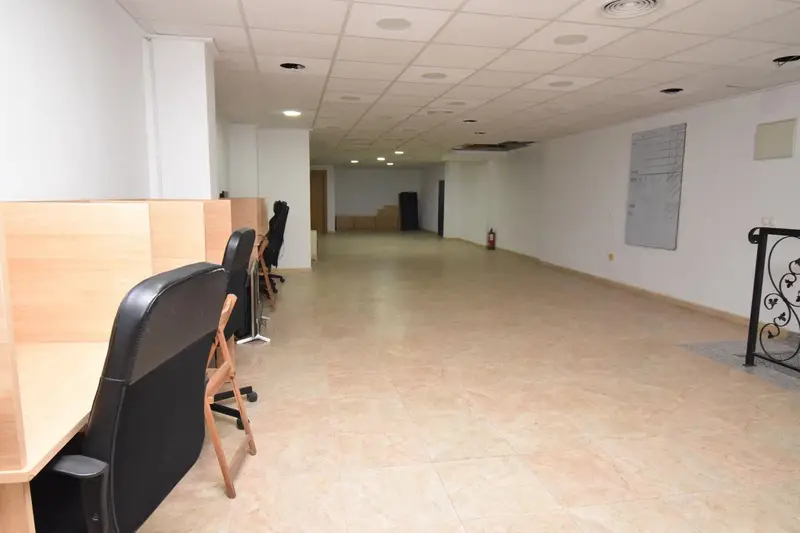 Negocio en Alquiler Santa Pola Calle Elche 150m2